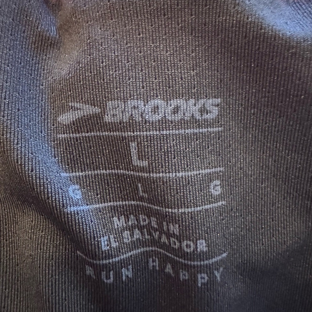Brooks Coral Running Shorts - Picture 4 of 7
